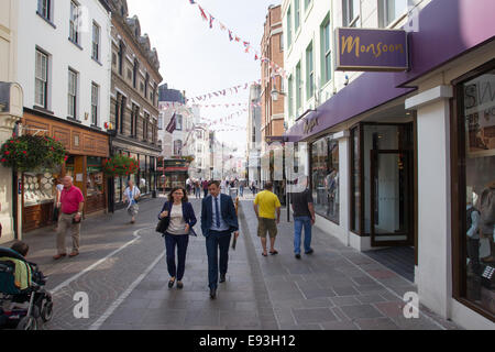 La mode de la mousson St Helier, 20-22, rue King Banque D'Images