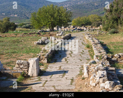 Heraion de Samos,sanctuaire à la déesse Héra de Samos, Grèce, un site du patrimoine mondial de l'Unesco, reste de marbre road Banque D'Images