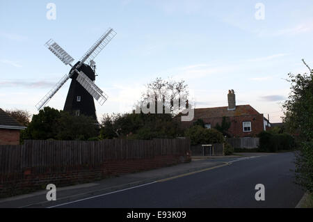 Herne moulin dans village de herne dans East Kent uk 2014 Banque D'Images