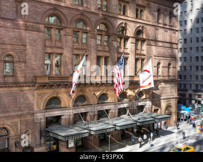 Entrée principale et les drapeaux, Carnegie Hall, NYC Banque D'Images