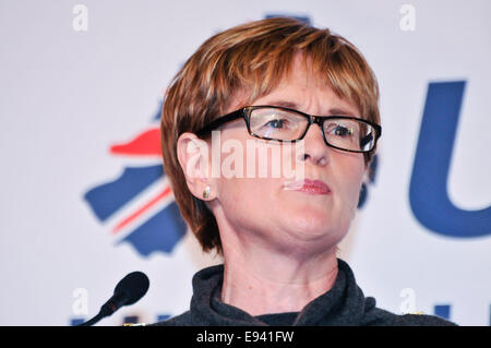 Belfast, Irlande du Nord. 18 Oct, 2014. Mairead McGuinness, DÉPUTÉ EUROPÉEN S'exprimant lors de la Conférence : Crédit unioniste de l'Ulster Stephen Barnes/Alamy Live News Banque D'Images