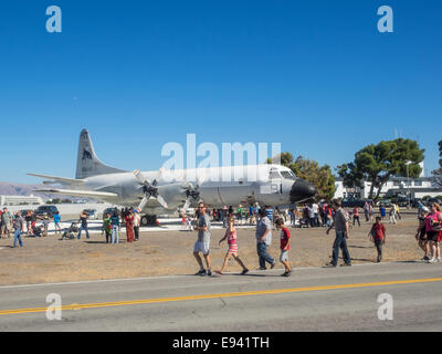 Mountain View, CA/USA - 18 octobre 2014 : l'Ames Research Center de la NASA 75e anniversaire Portes Ouvertes. Les visiteurs de l'événement ont visité Banque D'Images