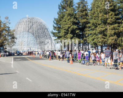 Mountain View, CA/USA - 18 octobre 2014 : l'Ames Research Center de la NASA 75e anniversaire Portes Ouvertes. Les visiteurs de l'événement ont visité Banque D'Images