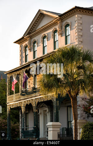 Rutledge House Inn au coucher du soleil le long de Broad Street dans le quartier historique de Charleston, SC. Banque D'Images