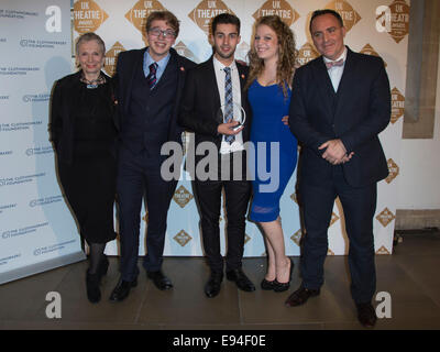 UK Theatre Awards 2014, Meilleure production musicale, laiton, fonte et les créatifs Banque D'Images