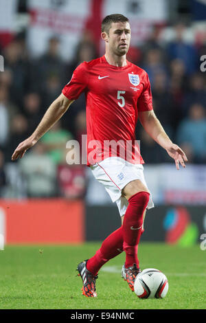 Tallinn, UK. 12 octobre, 2014. Gary Cahill de l'Angleterre - l'Estonie et l'Angleterre - l'UEFA Euro 2016 Qualifications - A. Le Coq Arena - Tallinn - 12/10/2014 Philippe Pic Oldham/Sportimage. © csm/Alamy Live News Banque D'Images