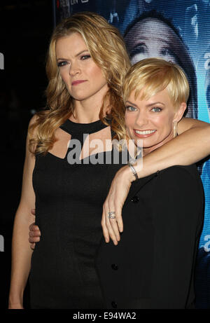 Premiere d'Open Road Films' 'Une maison hantée 2' tenue à Regal Cinemas L.A. - Vivre avec des arrivées : Missi Pyle,Jaime Pressly Où : Los Angeles, California, United States Quand : 16 Avr 2014 Banque D'Images