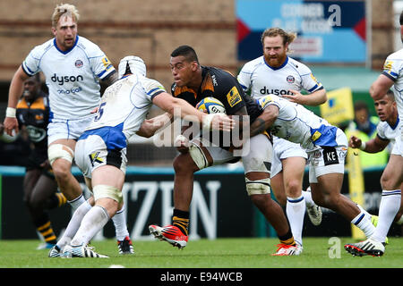 Londres, Royaume-Uni. 12 octobre, 2014. London Wasps' Nathan Hughes - Rugby Union - 2014/2015 Aviva Premiership - Wasps vs - Adams Park Stadium - Londres - 11/10/2014 - Charlie © Forgham-Bailey/Sportimage/csm/Alamy Live News Banque D'Images