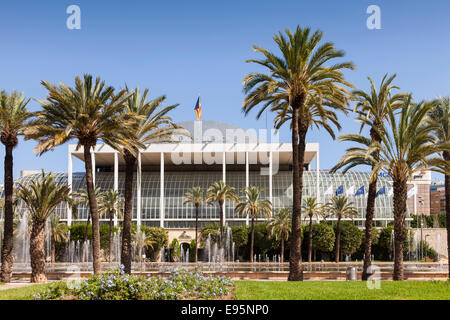 Le Palais de la musique dans les jardins du Turia, Valence, Espagne. Banque D'Images