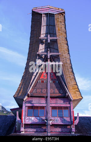 Maisons traditionnelles en rantepao Tana Toraja de Sulawesi en Indonésie Banque D'Images