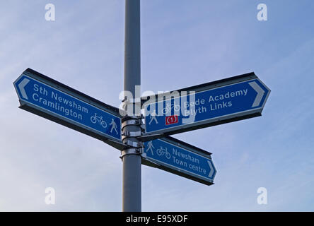 Randonnée et Sentier des signes, Blyth, Northumberland, Angleterre, Royaume-Uni, Europe Banque D'Images