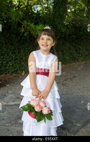 1, l'une, la fille de fleur, mariage, mariage guest, marin art et centre de jardin, Ross, Marin County, California, UNITED STATES Banque D'Images