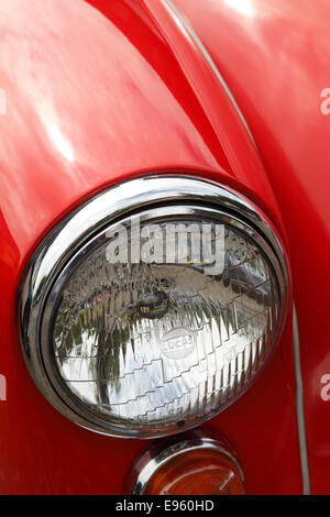 Voiture de collection MG MGA Route Banque D'Images