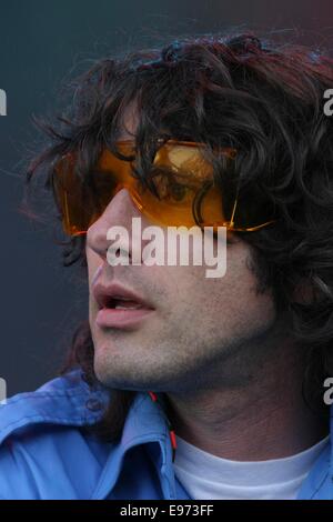 "Super Furry Animals', T In The Park music festival, balado, Écosse, 2003. Banque D'Images