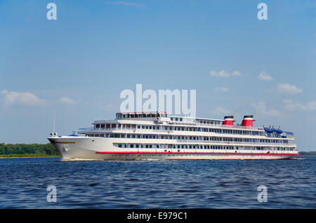 River cruise ship Banque D'Images
