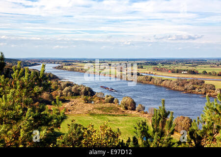 Elbe vu de Drawehn Ridge dans le Parc National Elbtalaue, Banque D'Images