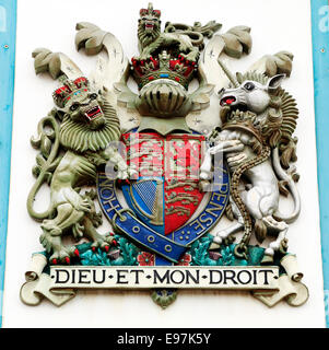 British Royal Coat of Arms, Lion et Licorne, Dieu et mon Droit, Angleterre Royaume-uni héraldique héraldique Banque D'Images