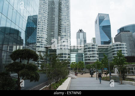 La Défense,Paris,France,horizon,français,architecture,moderne,bâtiments,design,dans,ce,secteur,affaires,zone,de,la,ville,capitale Banque D'Images