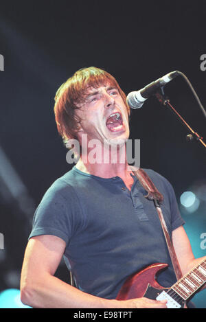 Paul Weller apparaît sur scène dans 'T dans le Parc' music festival, en Ecosse, en 1997. Banque D'Images