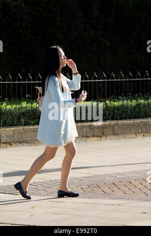 Chinese girl touriste, Stratford-upon-Avon, Royaume-Uni Banque D'Images