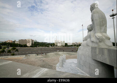 Vue sur la Plaza de la Revolution vue depuis le monument Jose Marti, la Havane Cuba. Banque D'Images