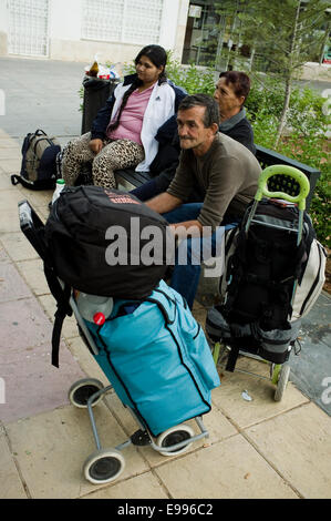 Les immigrants temporaires viennent à Valdepeñas, Ciudad Real, Espagne, de travailler en vendanges. Ils vivent dans de mauvaises conditions et rendez-co Banque D'Images