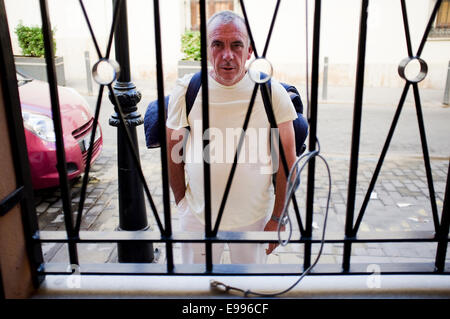 Les immigrants temporaires viennent à Valdepeñas, Ciudad Real, Espagne, de travailler en vendanges. Ils vivent dans de mauvaises conditions et rendez-co Banque D'Images