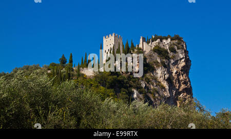 Castello di Arco (lac Lago di Garda) Banque D'Images