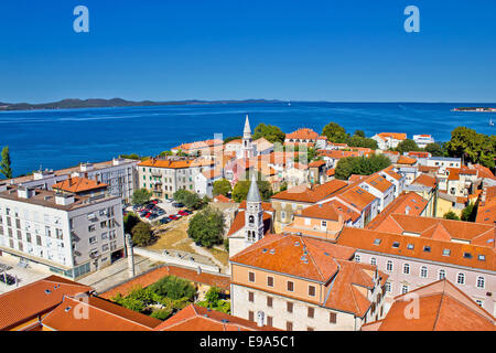 Ville colorée de Zadar tours d'Abri international Banque D'Images