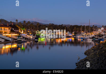 Cher maisons et bateaux Ventura Banque D'Images