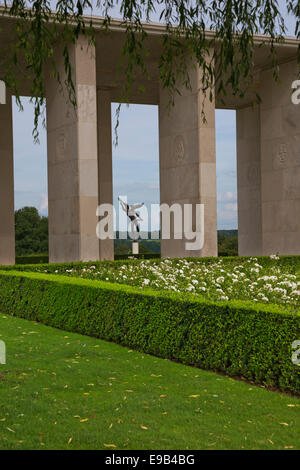 Entrée de Henri Chapelle cimetière Américain Banque D'Images