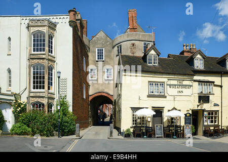 Le 13e siècle une large porte, la seule porte médiévale, Ludlow, Shropshire, Angleterre, Royaume-Uni. L'Europe Banque D'Images