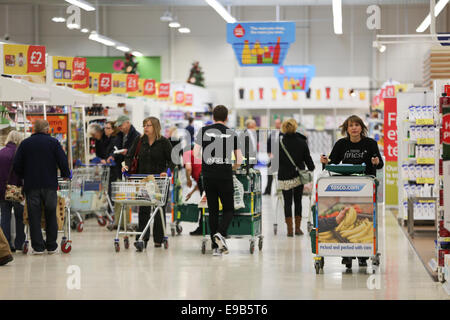 Supermarché TESCO À BAR HILL, CAMBRIDGE Banque D'Images