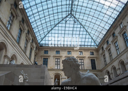 La sculpture française en aile Richelieu, au Musée du Louvre, Paris, France, Paris, France Banque D'Images