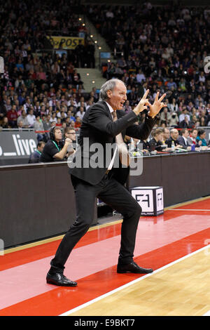 Munich, Allemagne. 23 Oct, 2014. Dusko Ivanovic (Headcoach Panathinaikos Athènes), dans l'action. FC Bayern Munich vs Panathinaikos Athènes. Dpa : Crédit photo alliance/Alamy Live News Banque D'Images