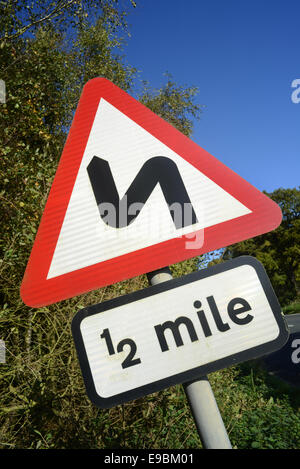 Des coudes en route pour un demi-mile yorkshire royaume uni Banque D'Images