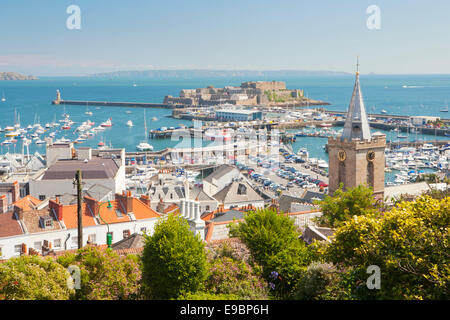 ST PETER PORT : PORT ET MARINA ALBERT Banque D'Images