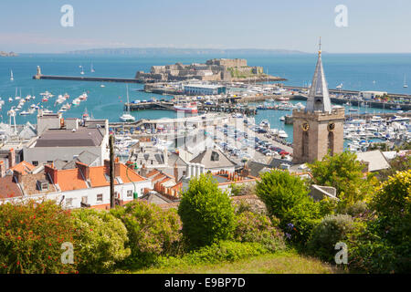 ST PETER PORT : PORT ET MARINA ALBERT Banque D'Images