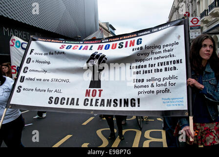 90 000 personnes rejoignent la Grande-Bretagne & Anti-Austerity général du TUC a besoin d'une augmentation de salaire de mars et rassemblement à Londres 18 Oct 2014 Banque D'Images