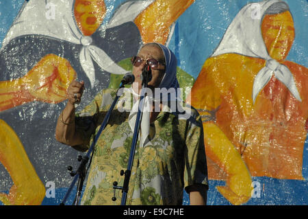 Buenos Aires, Buenos Aires, Argentine. 26 janvier, 2006. Photos d'archive de Hebe de Bonafini, Présidente des mères de la Place de Mai Association (Asociacion Madres de Plaza de Mayo) lors d'un discours prononcé la clôture de la résistance 2006 Rallye. © Patricio Murphy/ZUMA/Alamy Fil Live News Banque D'Images