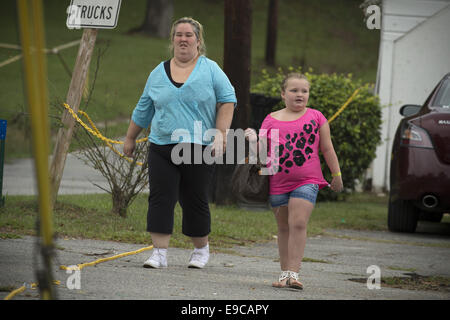 Mcintyre, GA, USA. Sep 23, 2014. Le miel Bobo avec la mère et le personnel de production Juin à domicile dans les régions rurales de Géorgie © Robin Rayne Nelson/ZUMA/Alamy Fil Live News Banque D'Images