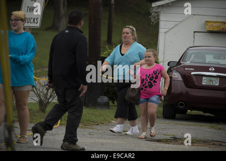 Mcintyre, GA, USA. Sep 23, 2014. Le miel Bobo avec la mère et le personnel de production Juin à domicile dans les régions rurales de Géorgie © Robin Rayne Nelson/ZUMA/Alamy Fil Live News Banque D'Images