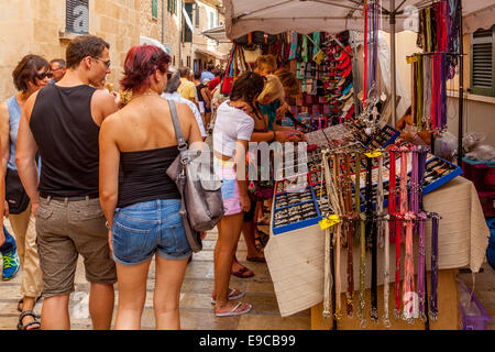 Marché le dimanche, Alcudia, Mallorca - Espagne Banque D'Images