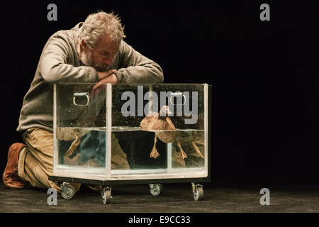 Richard Piper que Ekdal dans "le canard sauvage" au Barbican. Banque D'Images