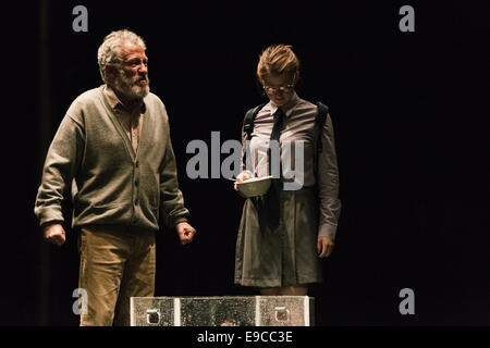 Sara (Ouest), Germany Ekdal & Richard Piper (Ekdal) effectuer le "canard sauvage" au Barbican. Banque D'Images