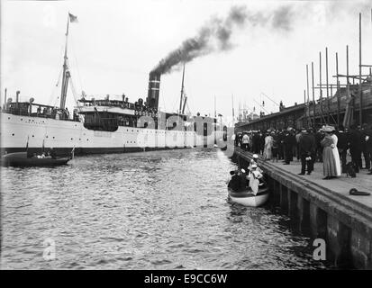 Le steamship Arcturus en partant de la South Harbour, Helsinki Banque D'Images