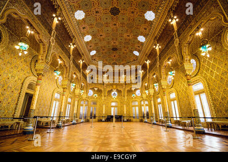 Le Palais de la Bourse (Palacio da Bolsa) dans la chambre arabe. Banque D'Images