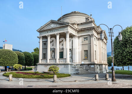 Tempio Voltiano Volta (Temple), un musée à Como, Italie, dédié à Alessandro Volta, un scientifique et inventeur Banque D'Images