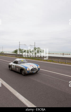 Mille Miglia, 1000 Miglia, 2014, la mer, l'eau, l'Ancona Banque D'Images