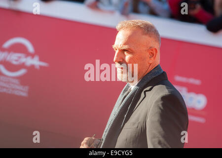 Rome, Italie. 24 Oct, 2014. Kevin Costner sur le tapis rouge pour la présentation du film 'Noir et blanc' au cours de 9e Festival du Film de Rome 2014. Credit : Luca/Prizia Pacific Press/Alamy Live News Banque D'Images